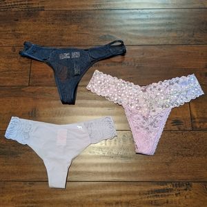 Victoria's Secret thong panties NWT